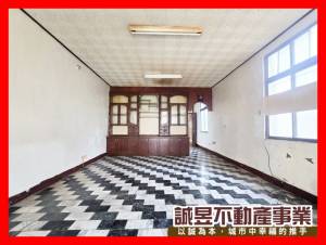 誠昱/十二佃邊間前後路.